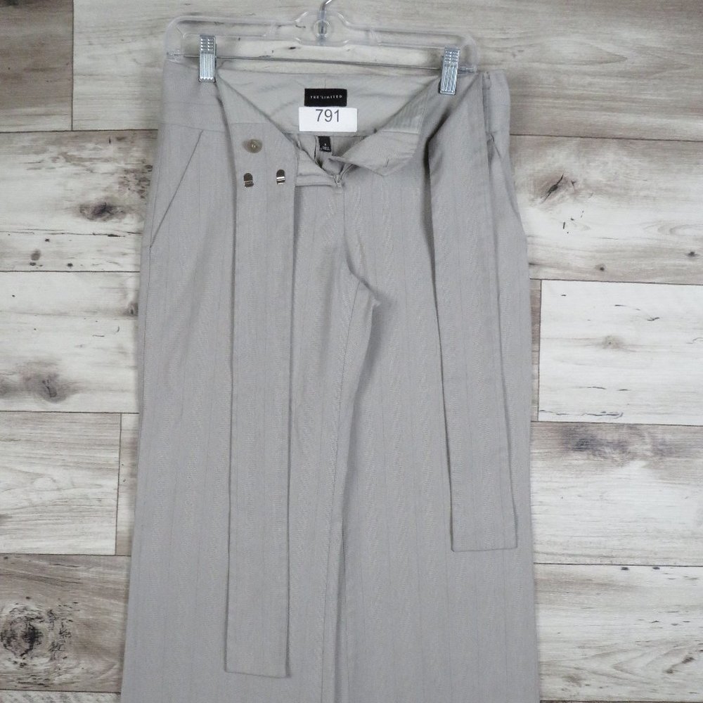 The Limited* Women's Flat Front Boot Cut Dress Pants~ Size 2 (Light Gray)‎